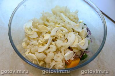 Салат из цветной капусты с сыром моцарелла Салат из цветной капусты с сыром моцарелла