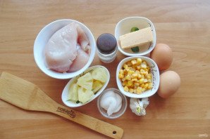 "Буржуйский" салат с ананасом и курицей