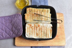 Закуска из лаваша с курицей Закуска из лаваша с курицей